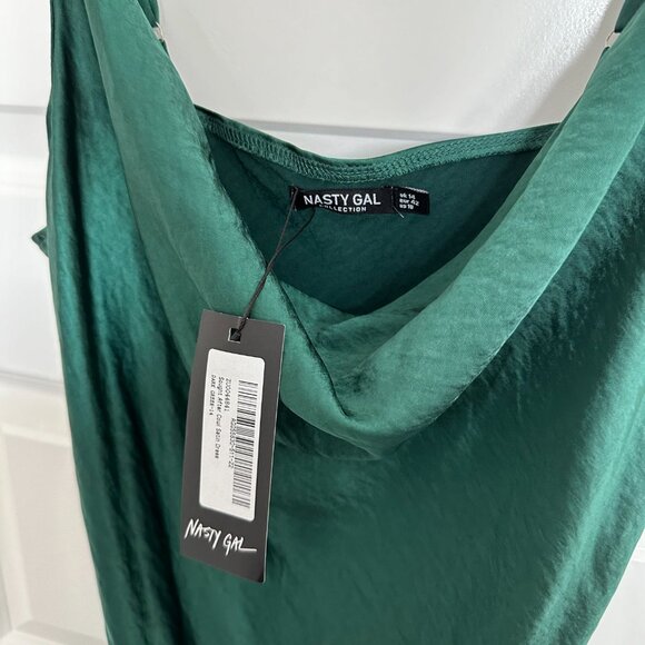 NWT Nasty Gal Sought After Cowl Satin Mini Dress in Emerald Green - Picture 3 of 5